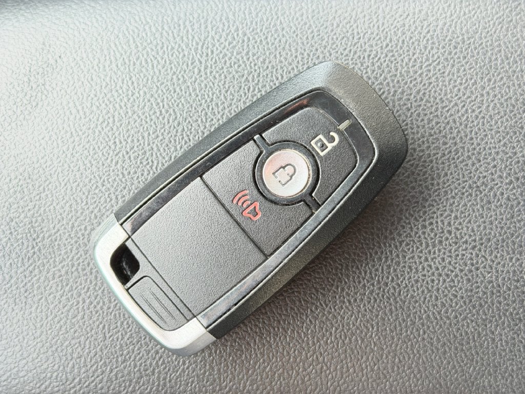 2022 Ford Escape Hybrid SE