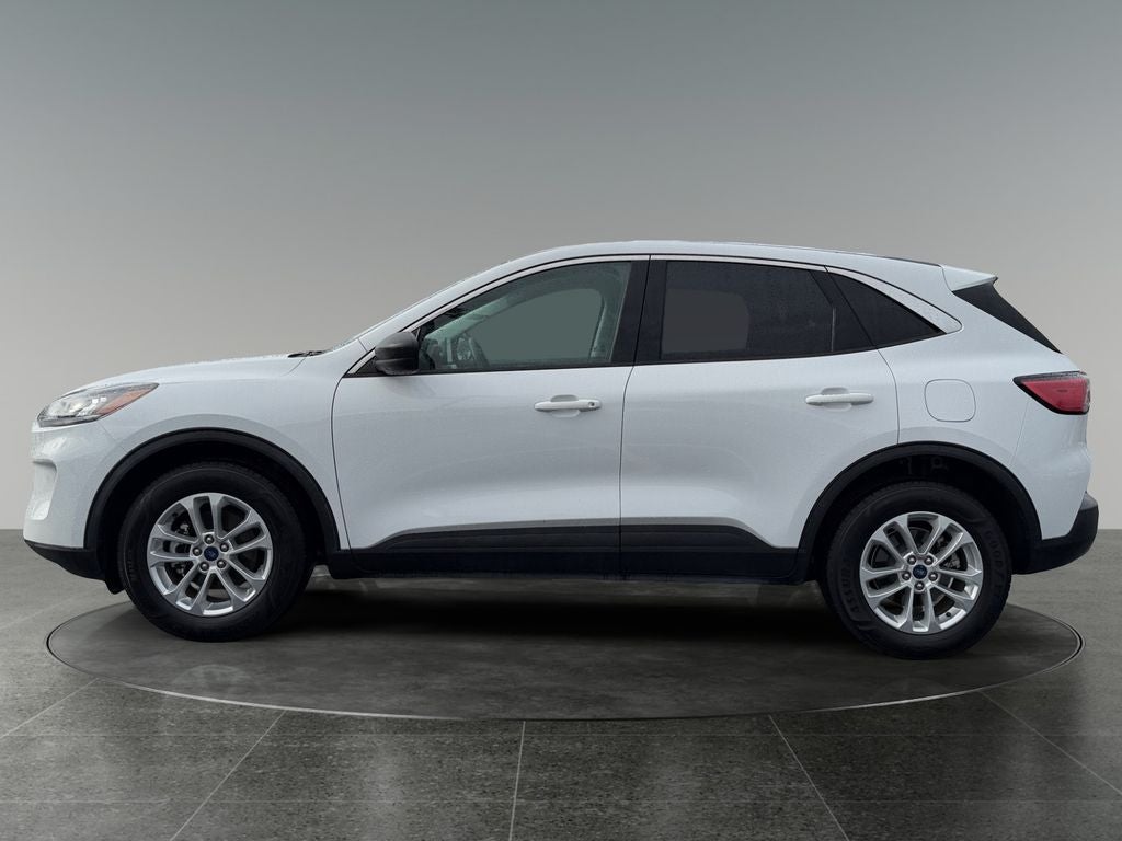 2022 Ford Escape Hybrid SE