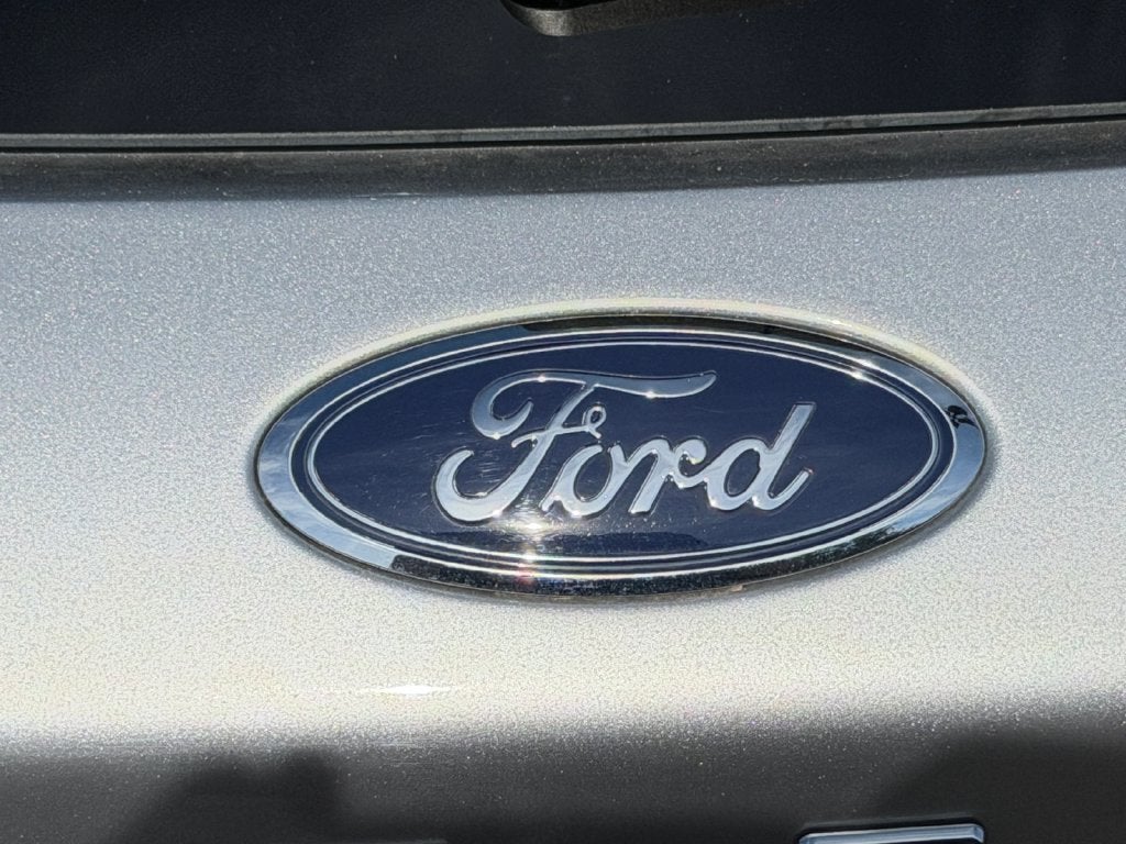 2024 Ford Escape Hybrid ST-Line Select