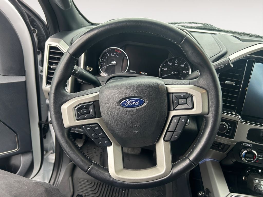 2022 Ford F-350SD Lariat