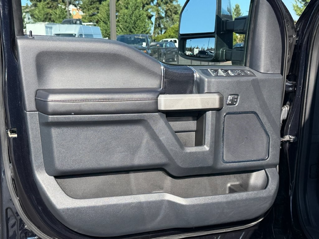 2022 Ford F-350SD Platinum Shortbed