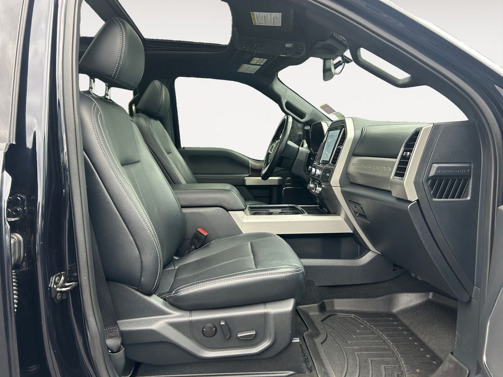 2022 Ford F-350SD Lariat