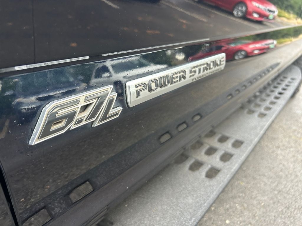2022 Ford F-350SD Lariat