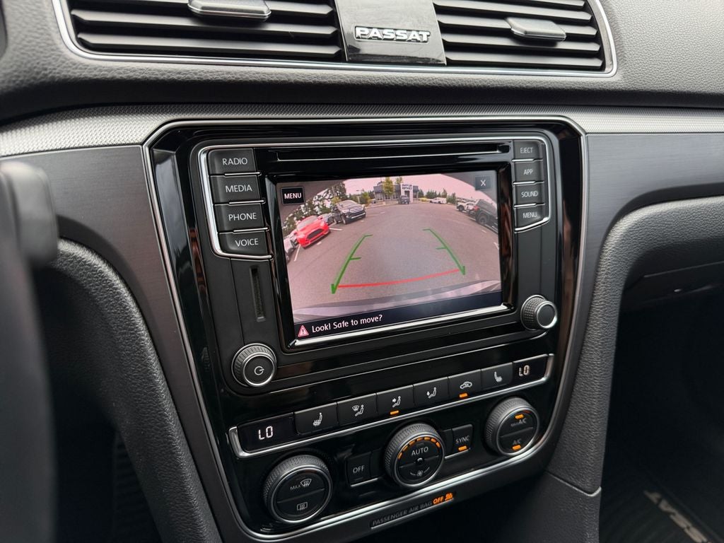 2018 Volkswagen Passat 2.0T R-Line