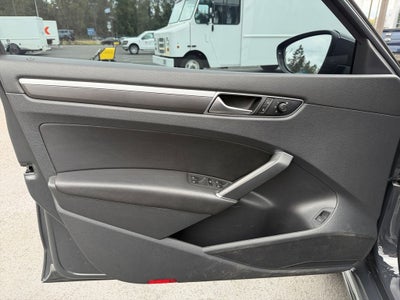 2018 Volkswagen Passat 2.0T R-Line
