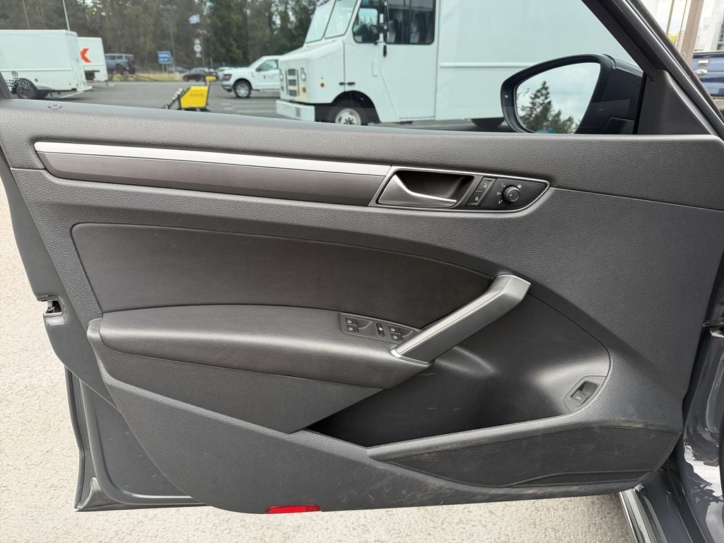 2018 Volkswagen Passat 2.0T R-Line