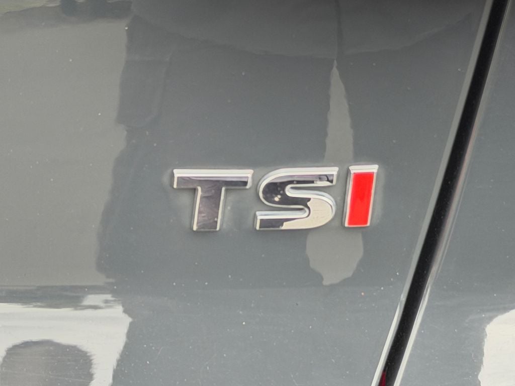 2018 Volkswagen Passat 2.0T R-Line