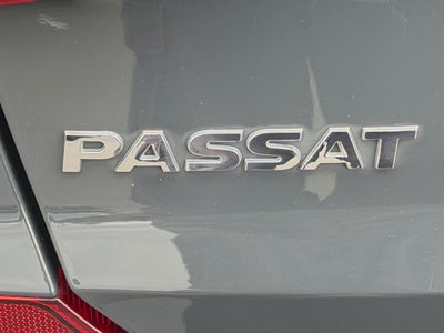2018 Volkswagen Passat 2.0T R-Line