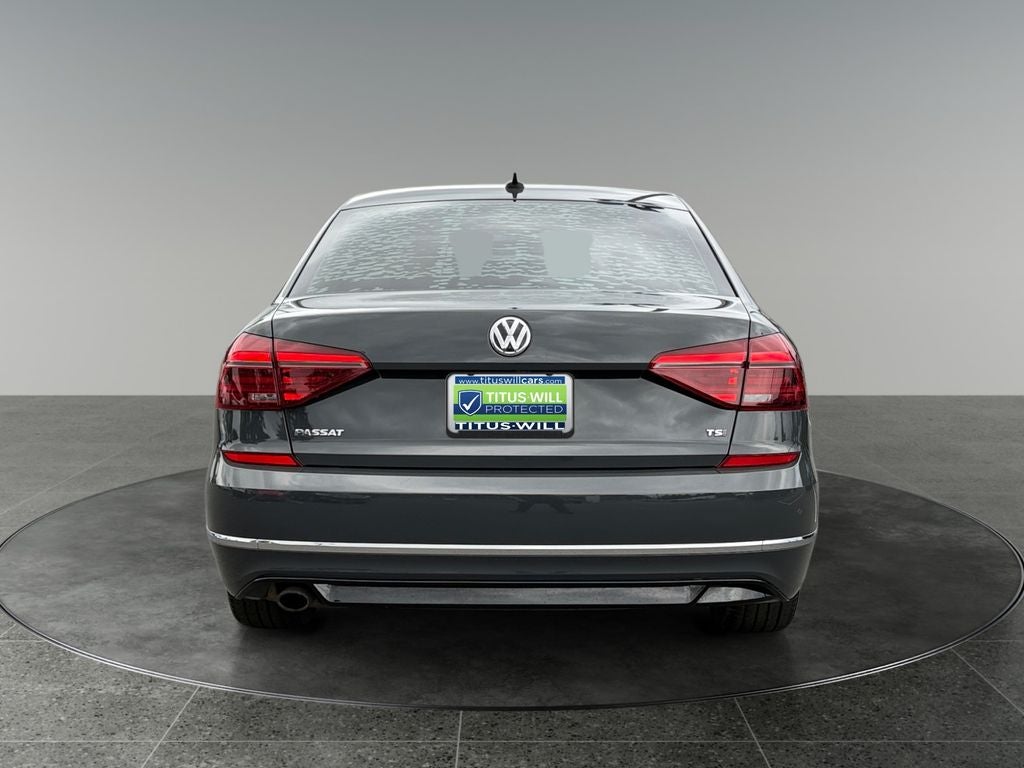 2018 Volkswagen Passat 2.0T R-Line