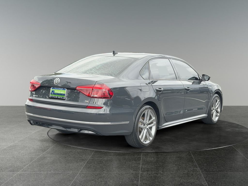 2018 Volkswagen Passat 2.0T R-Line
