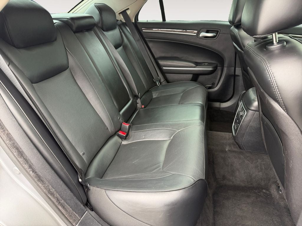 2016 Chrysler 300 C