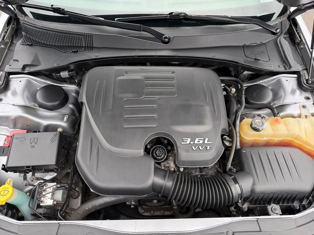 2016 Chrysler 300 C