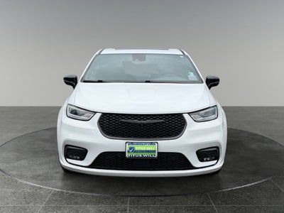 2023 Chrysler Pacifica Hybrid Limited