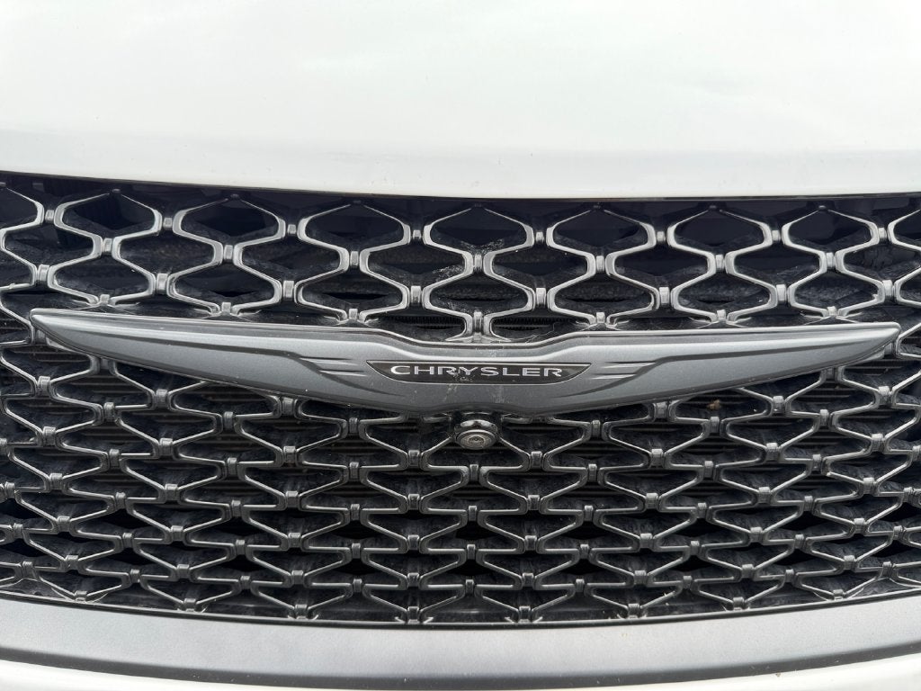 2023 Chrysler Pacifica Hybrid Limited