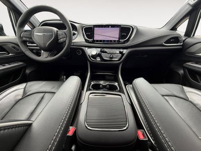 2023 Chrysler Pacifica Hybrid Limited