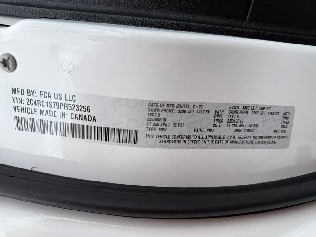 2023 Chrysler Pacifica Hybrid Limited