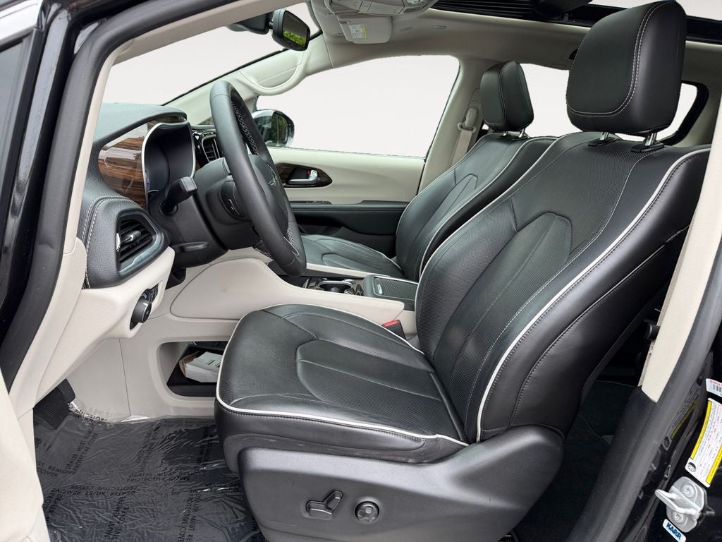 2023 Chrysler Pacifica Hybrid Limited