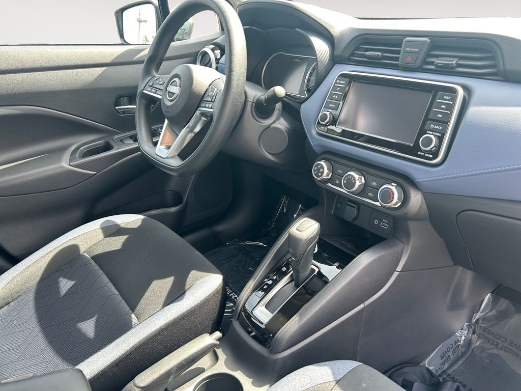 2023 Nissan Versa 1.6 SV