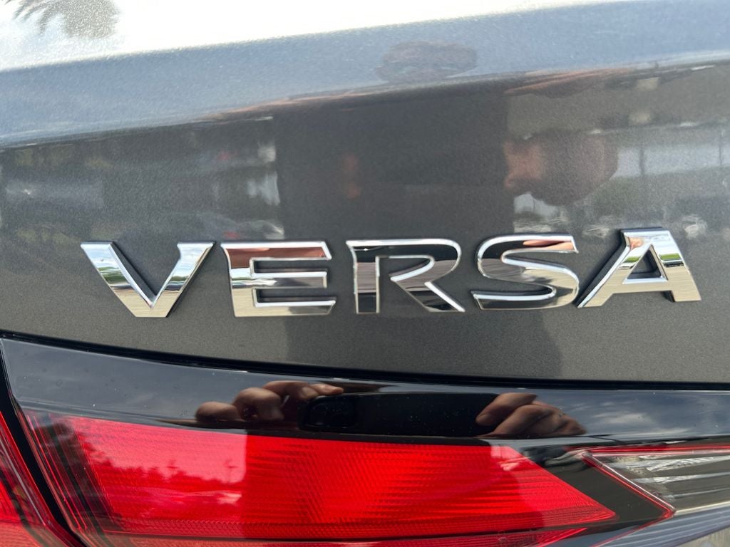 2023 Nissan Versa 1.6 SV