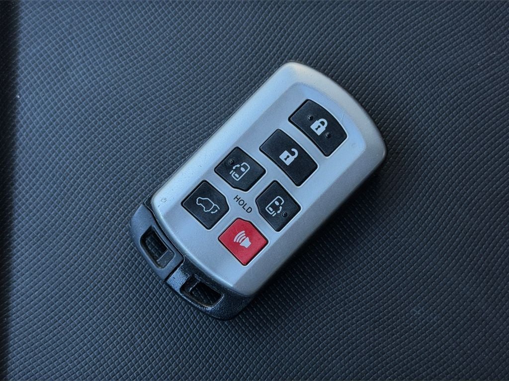 2018 Toyota Sienna XLE Premium 7 Passenger