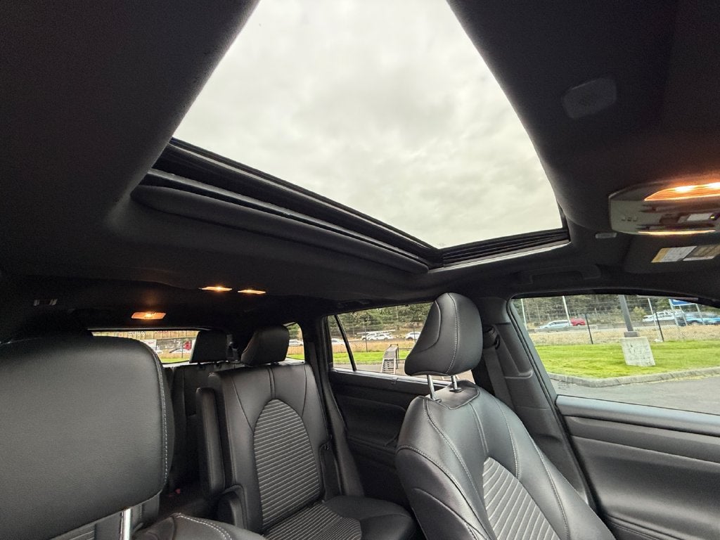2023 Toyota Highlander XSE