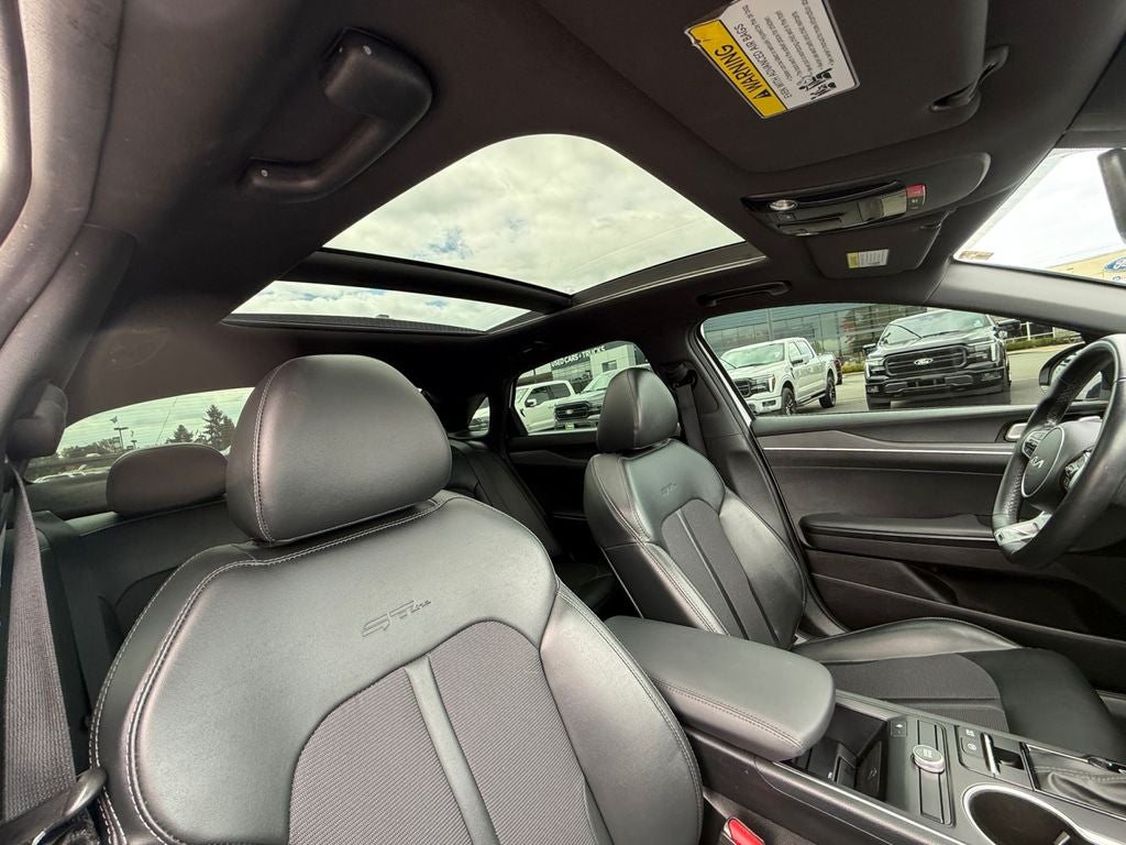 2023 Kia K5 GT-Line