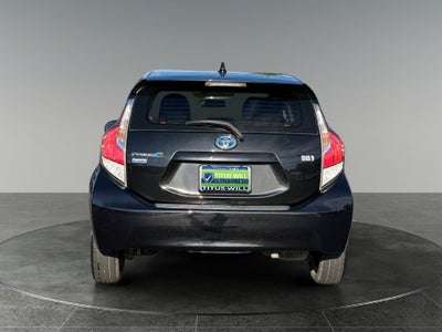 2016 Toyota Prius c Persona Series