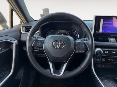2023 Toyota RAV4 Hybrid SE