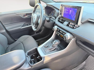 2023 Toyota RAV4 Hybrid SE