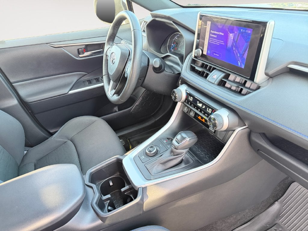2023 Toyota RAV4 Hybrid SE