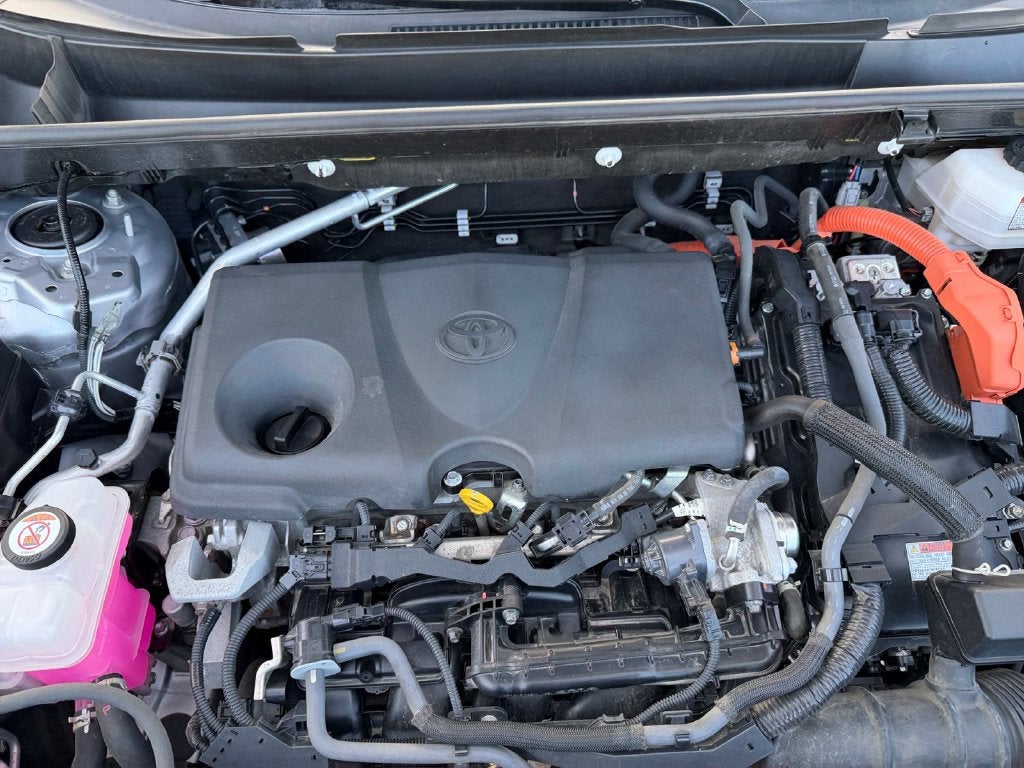 2023 Toyota RAV4 Hybrid SE