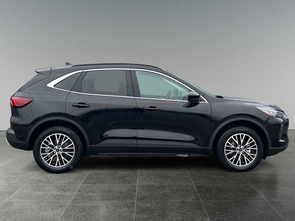 2024 Ford Escape Plug-In Hybrid Base