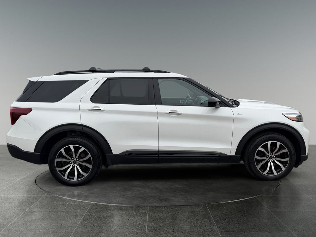 2024 Ford Explorer ST-Line