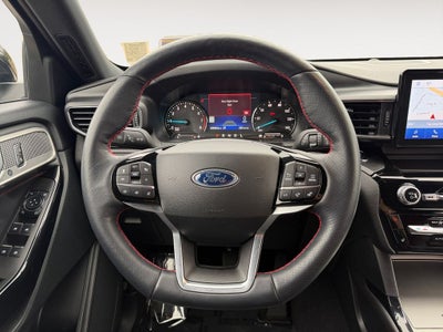 2024 Ford Explorer ST-Line