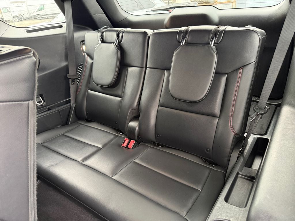 2024 Ford Explorer ST-Line