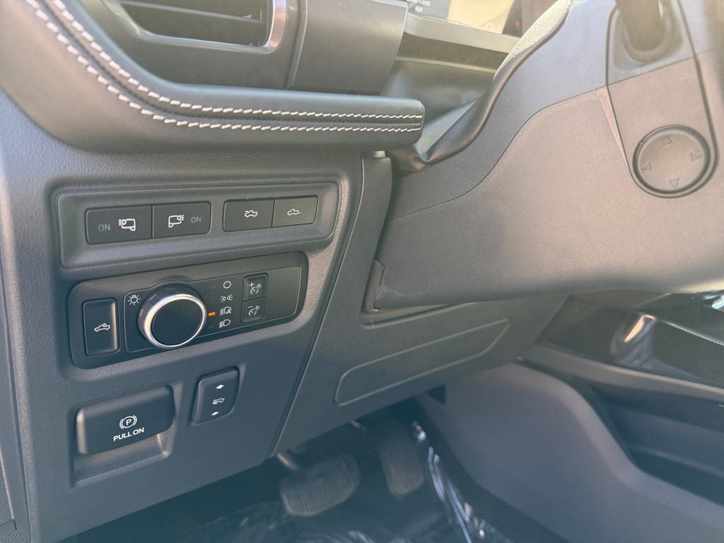 2024 Ford F-150 Lightning Platinum