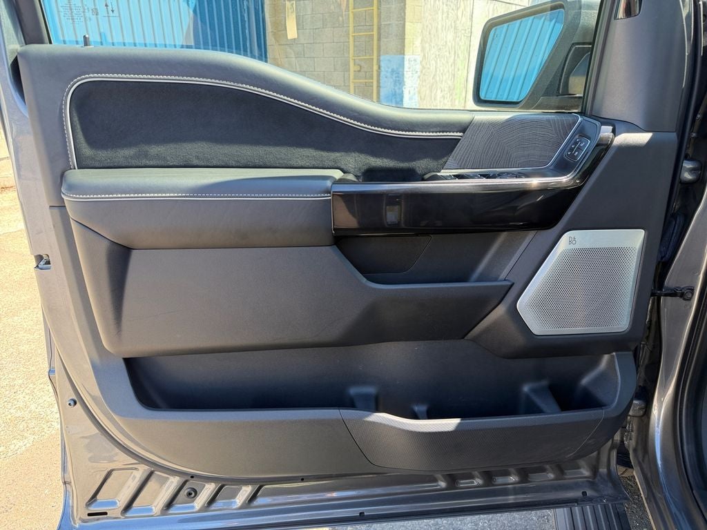 2024 Ford F-150 Lightning Platinum