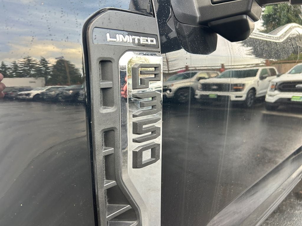 2023 Ford F-350SD Limited