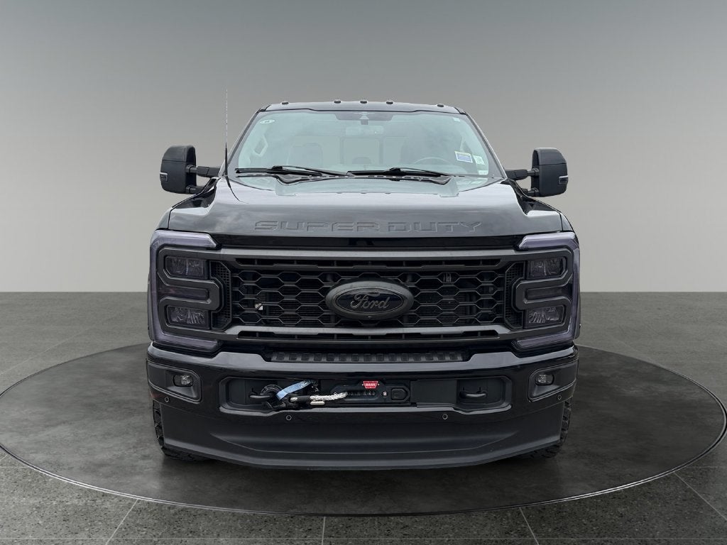 2023 Ford F-350SD Lariat