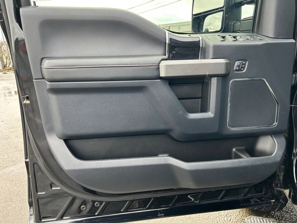 2022 Ford F-350SD Platinum