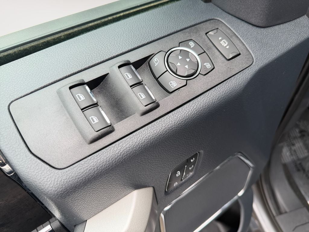 2022 Ford F-450SD Lariat DRW