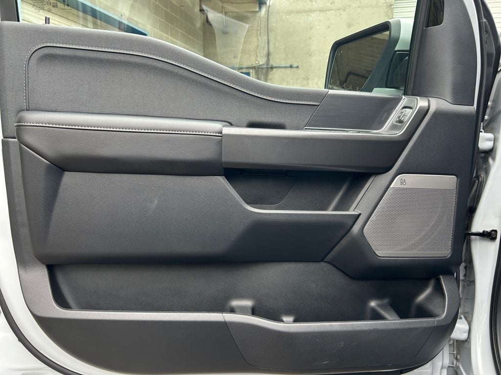 2025 Ford F-150 Lariat Hybrid