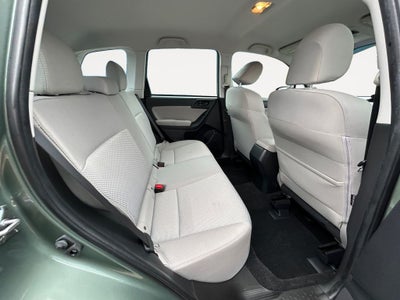 2015 Subaru Forester 2.5i