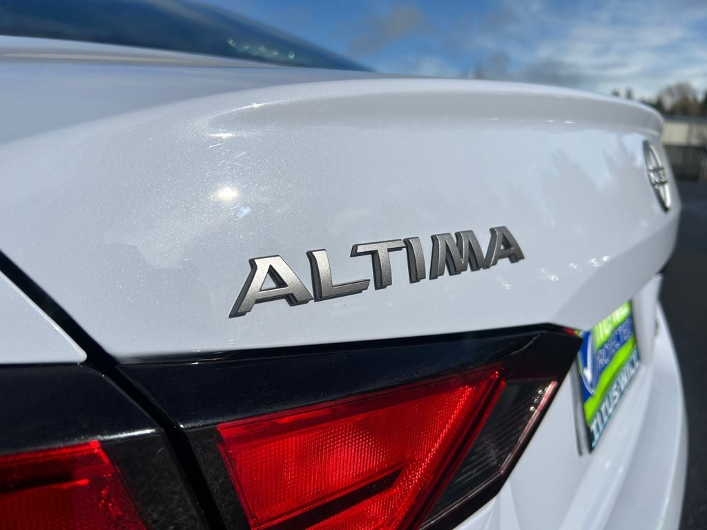 2025 Nissan Altima 2.5 SR