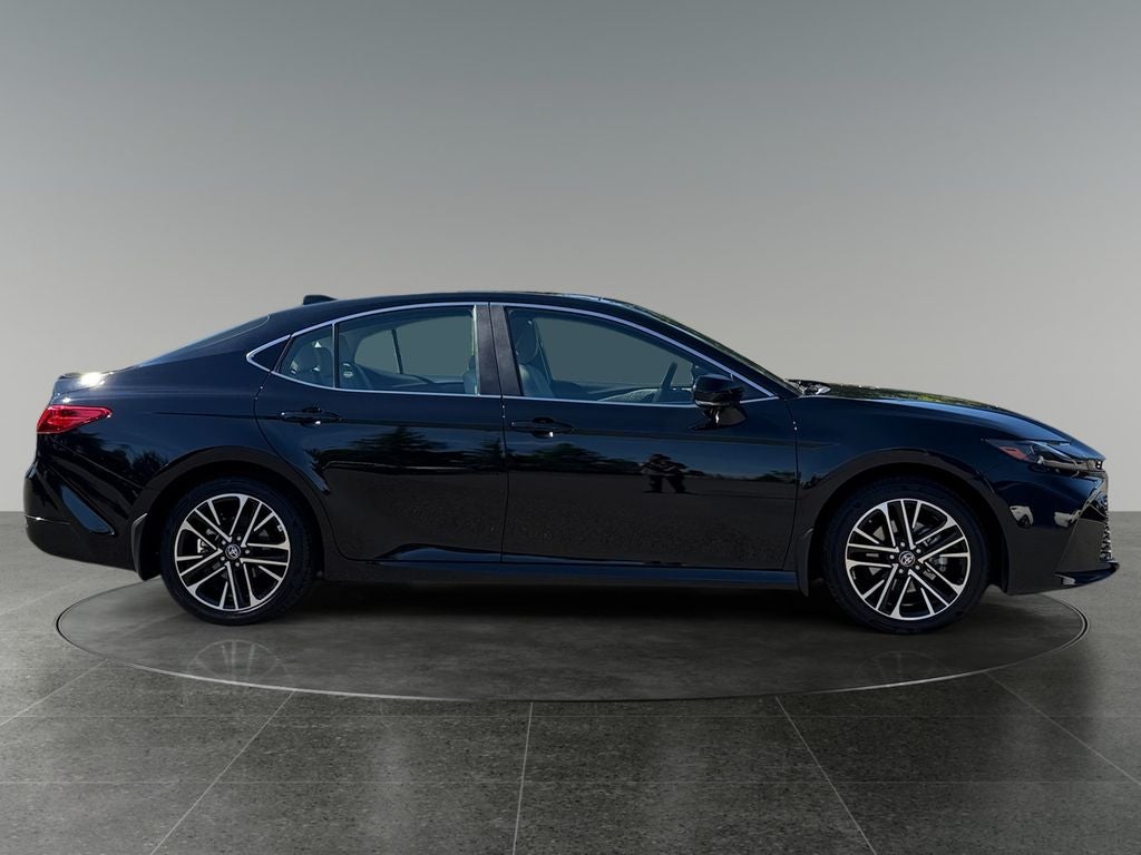 2025 Toyota Camry XLE Hybrid AWD