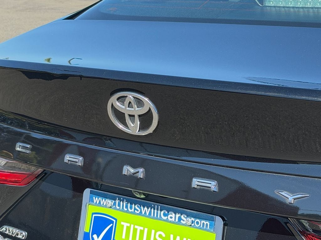 2025 Toyota Camry XLE Hybrid AWD