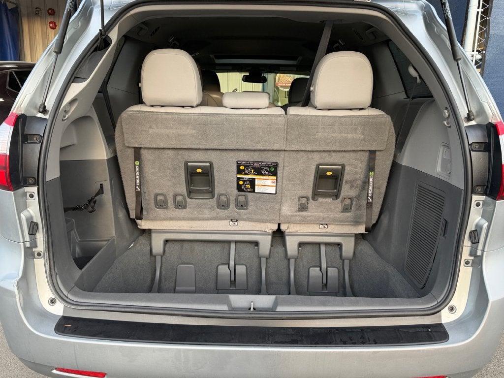 2020 Toyota Sienna XLE 8 Passenger