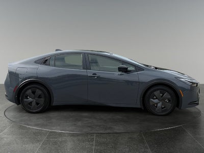 2025 Toyota Prius Plug-In Hybrid SE