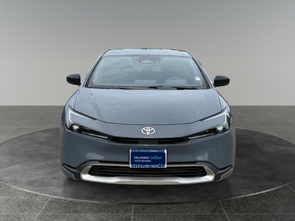 2025 Toyota Prius Plug-In Hybrid SE
