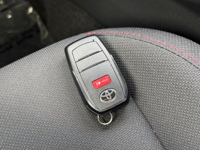 2025 Toyota Prius Plug-In Hybrid SE